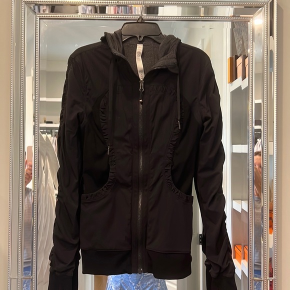 lululemon athletica Jackets & Blazers - Lululemon dance jacket black size 4